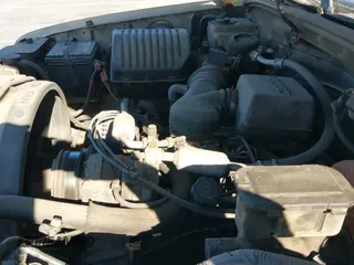 1998 GMC Sierra 1500 с VIN 2GTEC19M0W1533102, выставлен на аукционе IAAI как лот 42492913 с пробегом 300 337 миль миль и . История ставок и продаж доступна на DreamBid. Изображение 12.