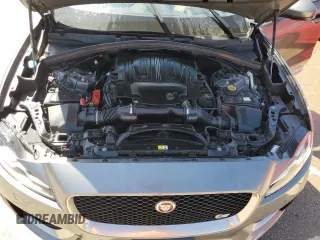 2017 Jaguar F-Pace S z VIN SADCM2BV1HA488777, wystawiony jako Copart lot #53279475 z przebiegiem Nie podano mil oraz Szkoda całkowita • Salvage title. Historia ofert i sprzedaży dostępna na DreamBid. Obrazek 14.