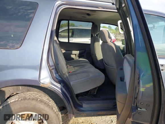 2005 Ford Explorer XLT с VIN 1FMZU73W25UA75010, выставлен на аукционе IAAI как лот 42508037 с пробегом 276 352 миль миль и . История ставок и продаж доступна на DreamBid. Изображение 8.