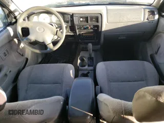 2003 Toyota Tacoma PreRunner z VIN 5TEGM92N83Z282005, wystawiony jako Copart lot #76771944 z przebiegiem 231 143 mil mil oraz Czysty tytuł • Clean title. Historia ofert i sprzedaży dostępna na DreamBid. Obrazek 8.