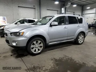 2013 Mitsubishi Outlander SE with VIN JA4JT3AW0DU004672, listed as a Copart auction lot 52623195 with 186,411 mi miles and Clean Title. Bid and sale history available at carsss.com. Image 1.