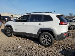 2018 Jeep Cherokee Trailhawk with VIN 1C4PJMBB0JD512787, listed as a Copart auction lot 48319185 with 0 mi miles and Salvage Title. Bid and sale history available at carsss.com. Image 2.