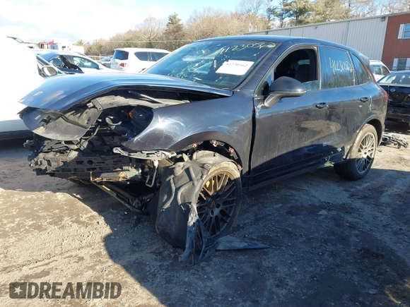 2017 Porsche Cayenne with VIN WP1AA2A27HKA87374, listed as a IAAI auction lot 41230562 with 1 mi miles. Bid and sale history available at carsss.com. Image 17.