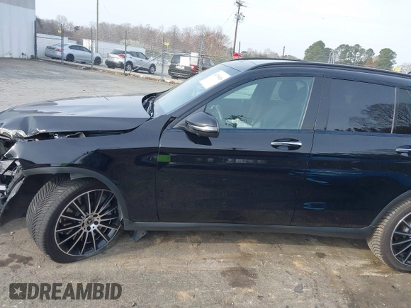 2018 Mercedes-Benz GLC with VIN WDC0G4KB9JV074128, listed as a IAAI auction lot 41793026 with 46,669 mi miles. Bid and sale history available at carsss.com. Image 14.