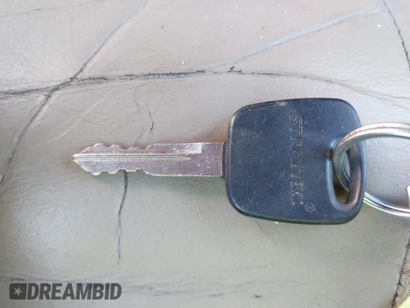 2000 Ford Explorer XLT с VIN 1FMZU63P8YZB84601, выставлен на аукционе IAAI как лот 41340435 с пробегом 132 511 миль миль и . История ставок и продаж доступна на DreamBid. Изображение 11.