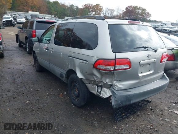 2003 Toyota Sienna CE with VIN 4T3ZF19C93U551570, listed as a IAAI auction lot 40961703 with 285,644 mi miles. Bid and sale history available at carsss.com. Image 3.