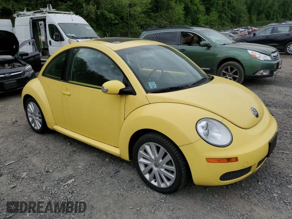 2008 Volkswagen Beetle S с VIN 3VWRG31C98M521401, выставлен на аукционе Copart как лот 56681255 с пробегом 98 192 миль миль и Списание • Salvage title. История ставок и продаж доступна на DreamBid. Изображение 4.