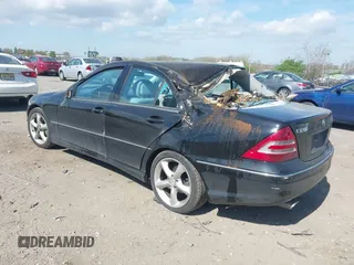 2006 Mercedes-Benz C Sport with VIN WDBRF52H56A880295, listed as a IAAI auction lot 42060646 with 85,107 mi miles. Bid and sale history available at carsss.com. Image 3.