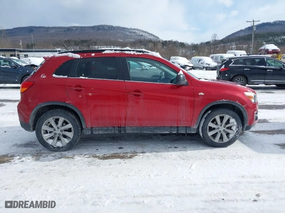 2013 Mitsubishi Outlander Sport LE with VIN 4A4AR5AU4DE025252, listed as a IAAI auction lot 41369262 with 93,020 mi miles. Bid and sale history available at carsss.com. Image 14.
