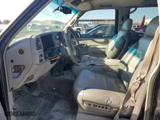 2000 Chevrolet Tahoe Limited with VIN 1GNEC13R4YR141259, listed as a Copart auction lot 85578904 with 195,944 mi miles and Salvage Title. Bid and sale history available at carsss.com. Image 7.