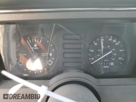 1986 Ford Tempo z VIN 1FABP22X4GK263512, wystawiony jako Copart lot #50618855 z przebiegiem 392 265 mil mil oraz Czysty tytuł • Clean title. Historia ofert i sprzedaży dostępna na DreamBid. Obrazek 9.