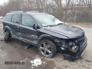 2016 Dodge Journey Crossroad Plus z VIN 3C4PDDGG7GT108500, wystawiony jako IAAI lot #41623696 z przebiegiem 110 448 mil mil oraz . Historia ofert i sprzedaży dostępna na DreamBid. Obrazek 1.