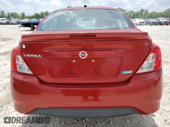 2015 Nissan Versa SV z VIN 3N1CN7AP9FL924261, wystawiony jako Copart lot #61920525 z przebiegiem 56 208 mil mil oraz Czysty tytuł • Clean title. Historia ofert i sprzedaży dostępna na DreamBid. Obrazek 6.