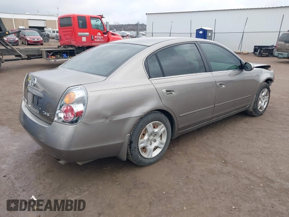 2003 Nissan Altima S z VIN 1N4AL11D53C347450, wystawiony jako IAAI lot #41523818 z przebiegiem 75 885 mil mil oraz . Historia ofert i sprzedaży dostępna na DreamBid. Obrazek 4.