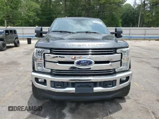 2018 Ford F-350 XL z VIN 1FT8W3BT6JEB03440, wystawiony jako Copart lot #57437345 z przebiegiem 133 485 mil mil oraz Tytuł czysty. Historia ofert i sprzedaży dostępna na DreamBid. Obrazek 5.