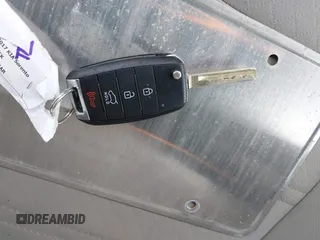 2017 Kia Sorento LX с VIN 5XYPGDA32HG203519, выставлен на аукционе IAAI как лот 42110057 с пробегом 80 102 миль миль и . История ставок и продаж доступна на DreamBid. Изображение 11.
