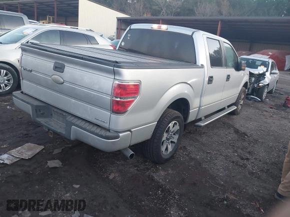 2012 Ford F-150 XL with VIN 1FTEW1CM4CKD41600, listed as a IAAI auction lot 40813693 with 332,680 mi miles. Bid and sale history available at carsss.com. Image 4.