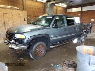 2006 GMC Sierra 2500HD SLT with VIN 1GTHK23D16F261182, listed as a Copart auction lot 65624425 with 244,447 mi miles and Salvage title. Bid and sale history available at DreamBid. Image 1.