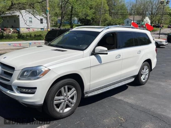 2015 Mercedes-Benz GL-Class GL 450 with VIN 4JGDF6EE9FA524494, listed as a Copart auction lot 51944304 with 151,010 mi miles. Bid and sale history available at carsss.com. Image 2.