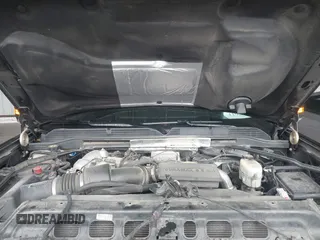 2017 GMC Sierra 2500HD Denali z VIN 1GT12UEY8HF222623, wystawiony jako IAAI lot #41985737 z przebiegiem 133 683 mil mil oraz . Historia ofert i sprzedaży dostępna na DreamBid. Obrazek 10.