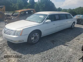 2009 Cadillac DTS Professional Limousine z VIN 1GEEK90Y09U550239, wystawiony jako Copart lot #56123134 z przebiegiem Nie podano mil oraz Szkody całkowita. Historia ofert i sprzedaży dostępna na DreamBid. Obrazek 1.