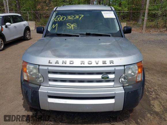 2005 Land Rover LR3 SE with VIN SALAE25475A318916, listed as a IAAI auction lot 42103237 with 216,795 mi miles and . Bid and sale history available at DreamBid. Image 12.