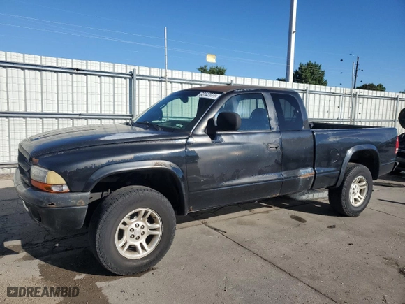 2000 Dodge Dakota Sport with VIN 1B7GG22N7YS631407, listed as a Copart auction lot 68142074 with 276,475 mi miles and Salvage Title. Bid and sale history available at carsss.com. Image 1.
