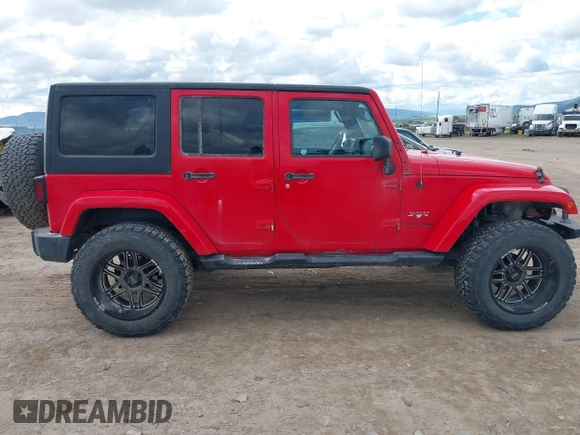 2018 Jeep Wrangler JK Unlimited Sahara with VIN 1C4HJWEG3JL893970, listed as a IAAI auction lot 39530074 with 72,079 mi miles. Bid and sale history available at carsss.com. Image 13.