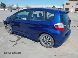 2013 Honda Fit Sport with VIN JHMGE8H52DC033096, listed as a IAAI auction lot 41767007 with 70,398 mi miles. Bid and sale history available at carsss.com. Image 3.
