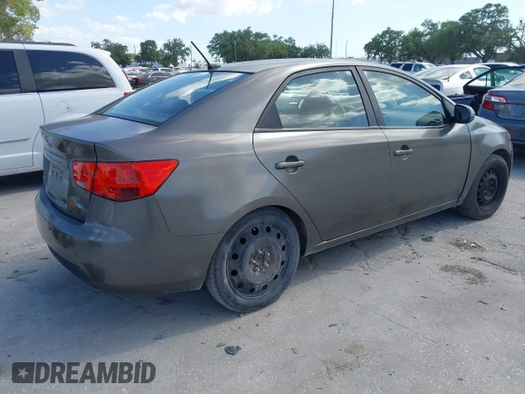 2012 Kia Forte EX with VIN KNAFU4A26C5586892, listed as a IAAI auction lot 41955870 with 170,364 mi miles. Bid and sale history available at carsss.com. Image 4.