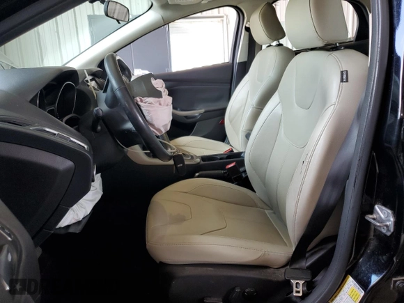 2018 Ford Focus Titanium with VIN 1FADP3N25JL242748, listed as a Copart auction lot 62106155 with 152,766 mi miles and Salvage title. Bid and sale history available at DreamBid. Image 7.