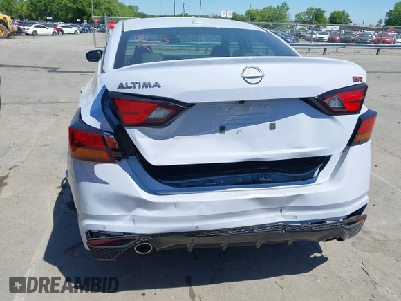 2025 Nissan Altima SR with VIN 1N4BL4CV6SN362215, listed as a IAAI auction lot 42057026 with 3,467 mi miles and . Bid and sale history available at DreamBid. Image 6.