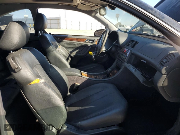 2002 Mercedes-Benz CLK 320/430 with VIN WDBLJ65G22T121261, listed as a Copart auction lot 88505625 with 208,243 mi miles and Salvage Title. Bid and sale history available at DreamBid. Image 7.