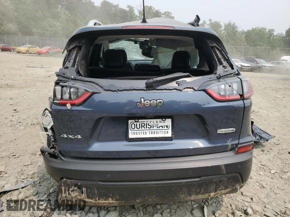 2021 Jeep Cherokee Altitude with VIN 1C4PJMLBXMD210491, listed as a Copart auction lot 55198793 with 13,752 mi miles and Salvage Title. Bid and sale history available at carsss.com. Image 6.