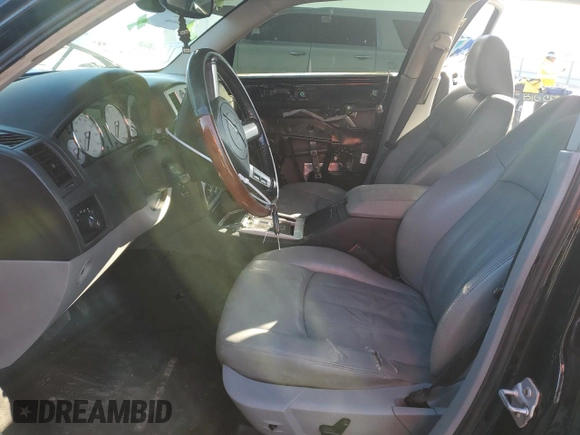 2007 Chrysler 300 C with VIN 2C3KA63H27H701840, listed as a Copart auction lot 72550114 with 0 mi miles and Salvage Title. Bid and sale history available at carsss.com. Image 7.