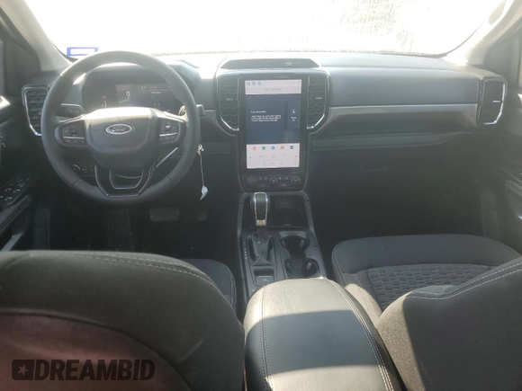 2024 Ford Ranger XLT with VIN 1FTER4GH9RLE15232, listed as a Copart auction lot 76024594 with 3,880 mi miles and Salvage Title. Bid and sale history available at carsss.com. Image 8.
