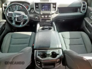 2021 Ram 1500 Big Horn z VIN 1C6SRFFT5MN626369, wystawiony jako Copart lot #54069895 z przebiegiem 74 552 mil mil oraz Szkoda całkowita • Salvage title. Historia ofert i sprzedaży dostępna na DreamBid. Obrazek 8.