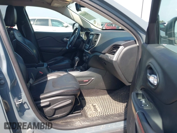 2015 Jeep Cherokee Trailhawk с VIN 1C4PJMBS7FW569497, выставлен на аукционе IAAI как лот 42744459 с пробегом 177 265 миль миль и . История ставок и продаж доступна на DreamBid. Изображение 5.