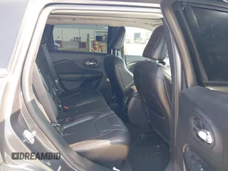 2019 Jeep Cherokee Trailhawk с VIN 1C4PJMBX7KD189366, выставлен на аукционе IAAI как лот 42252787 с пробегом 132 635 миль миль и . История ставок и продаж доступна на DreamBid. Изображение 8.