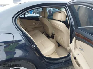 2008 BMW 5 Series 528xi with VIN WBANV135X8CZ51141, listed as a IAAI auction lot 40911978 with 136,638 mi miles. Bid and sale history available at carsss.com. Image 8.