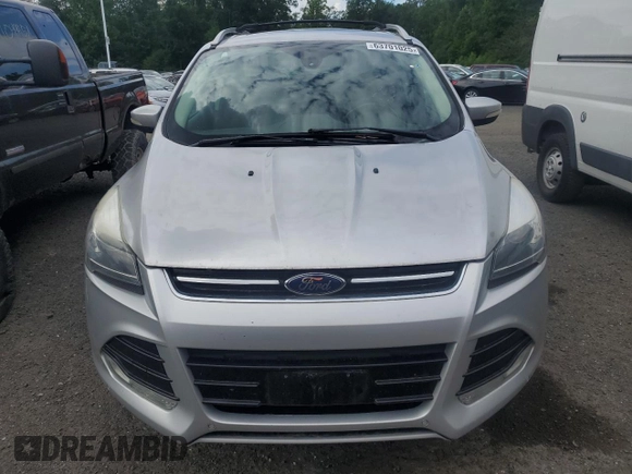 2013 Ford Escape Titanium with VIN 1FMCU9J90DUB31927, listed as a Copart auction lot 63701025 with 205,843 mi miles and Clean title. Bid and sale history available at DreamBid. Image 5.