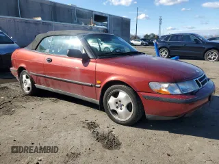 1998 Saab 900 z VIN YS3DD78B2W7003673, wystawiony jako Copart lot #81543764 z przebiegiem 121 338 mil mil oraz Czysty tytuł • Clean title. Historia ofert i sprzedaży dostępna na DreamBid. Obrazek 4.