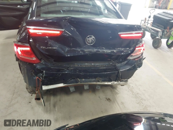 2017 Buick LaCrosse Essence with VIN 1G4ZP5SS4HU171400, listed as a IAAI auction lot 41925140 with 79,528 mi miles and . Bid and sale history available at DreamBid. Image 6.