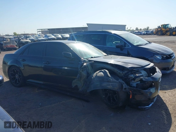 2019 Chrysler 300 S z VIN 2C3CCABG5KH562838, wystawiony jako IAAI lot #42134711 z przebiegiem 118 506 mil mil oraz . Historia ofert i sprzedaży dostępna na DreamBid. Obrazek 13.