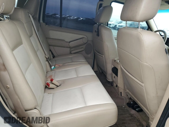 2006 Ford Explorer Limited z VIN 1FMEU65866UA99917, wystawiony jako Copart lot #84235364 z przebiegiem 141 481 mil mil oraz Szkoda całkowita • Salvage title. Historia ofert i sprzedaży dostępna na DreamBid. Obrazek 10.