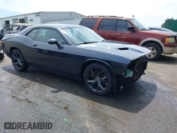 2018 Dodge Challenger SXT z VIN 2C3CDZAG1JH143140, wystawiony jako IAAI lot #42289674 z przebiegiem 79 764 mil mil oraz . Historia ofert i sprzedaży dostępna na DreamBid. Obrazek 1.