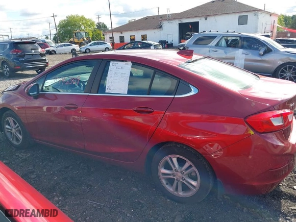2018 Chevrolet Cruze LT with VIN 1G1BE5SM5J7111572, listed as a IAAI auction lot 40446309 with NaN miles. Bid and sale history available at carsss.com. Image 14.