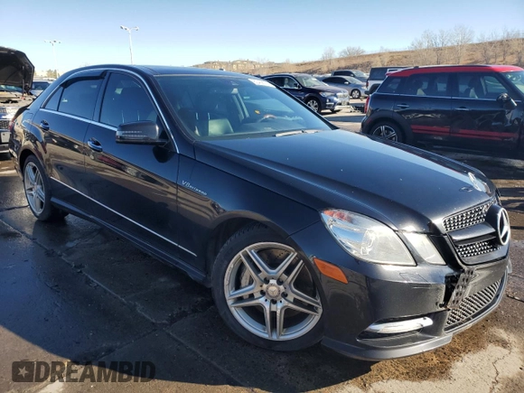 2013 Mercedes-Benz E 550 Sport z VIN WDDHF9BB7DA722074, wystawiony jako Copart lot #83458924 z przebiegiem 159 755 mil mil oraz Szkoda całkowita • Salvage title. Historia ofert i sprzedaży dostępna na DreamBid. Obrazek 4.