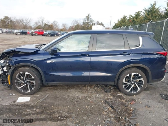 2023 Mitsubishi Outlander PHEV SE with VIN JA4T5UA9XPZ013504, listed as a IAAI auction lot 41208867 with 14285 miles. Bid and sale history available at carsss.com. Image 15.