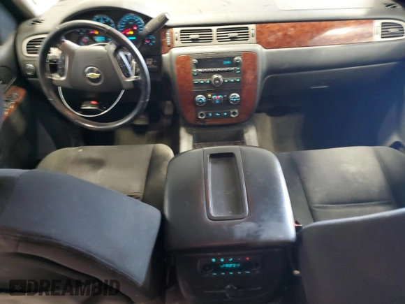 2011 Chevrolet Suburban LS with VIN 1GNSCHE05BR125380, listed as a Copart auction lot 42739225 with 207,877 mi miles and Clean Title. Bid and sale history available at carsss.com. Image 8.